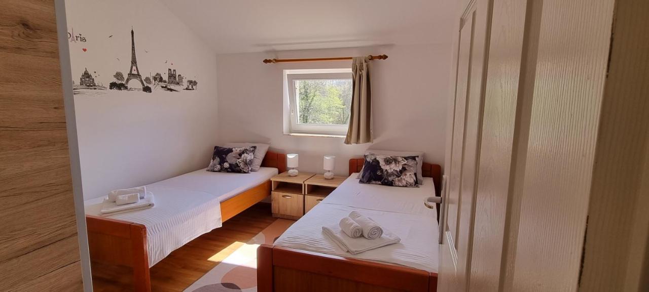 Apartman Odin Cizici Exterior photo